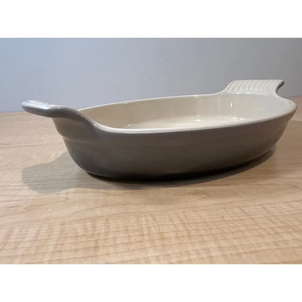 Le‎ Creuset Heritage Stoneware Oval Gratin Dish New Never Been Used In Grey